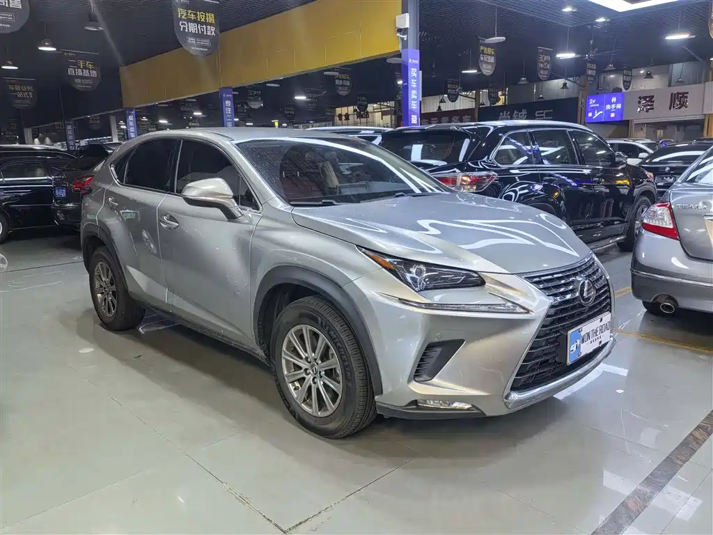 Lexus NX 2020 — фото 2