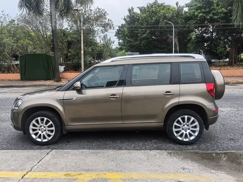 Skoda Yeti 2015 — фото 4