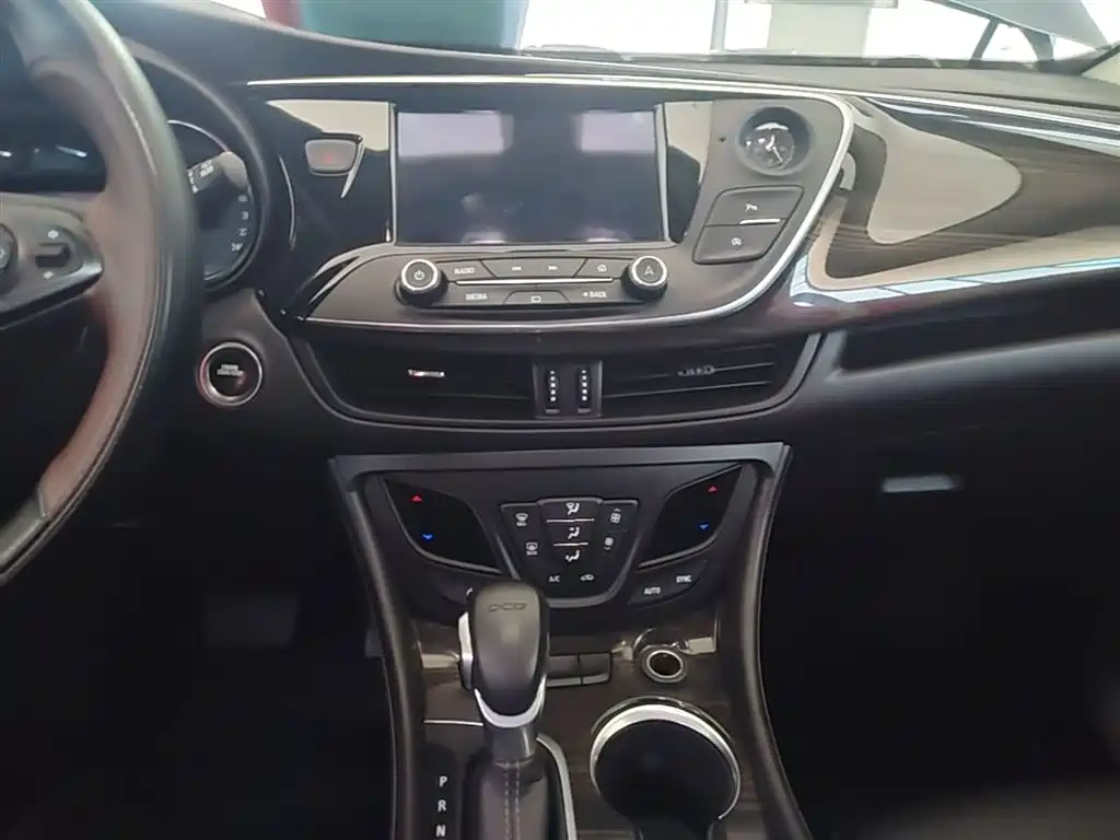 Buick Envision Plus 2020 — фото 13