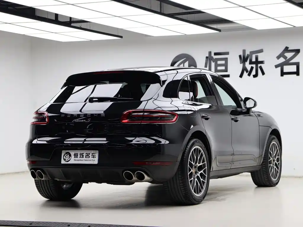 Porsche Macan 2015 — фото 29