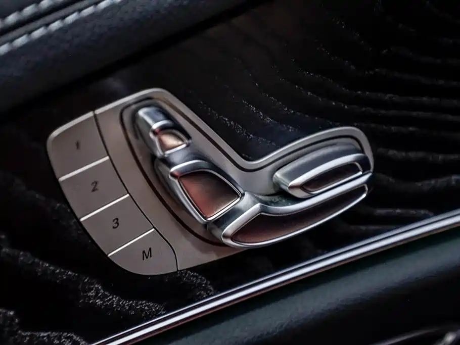Mercedes-Benz E-Class 2021 — фото 10