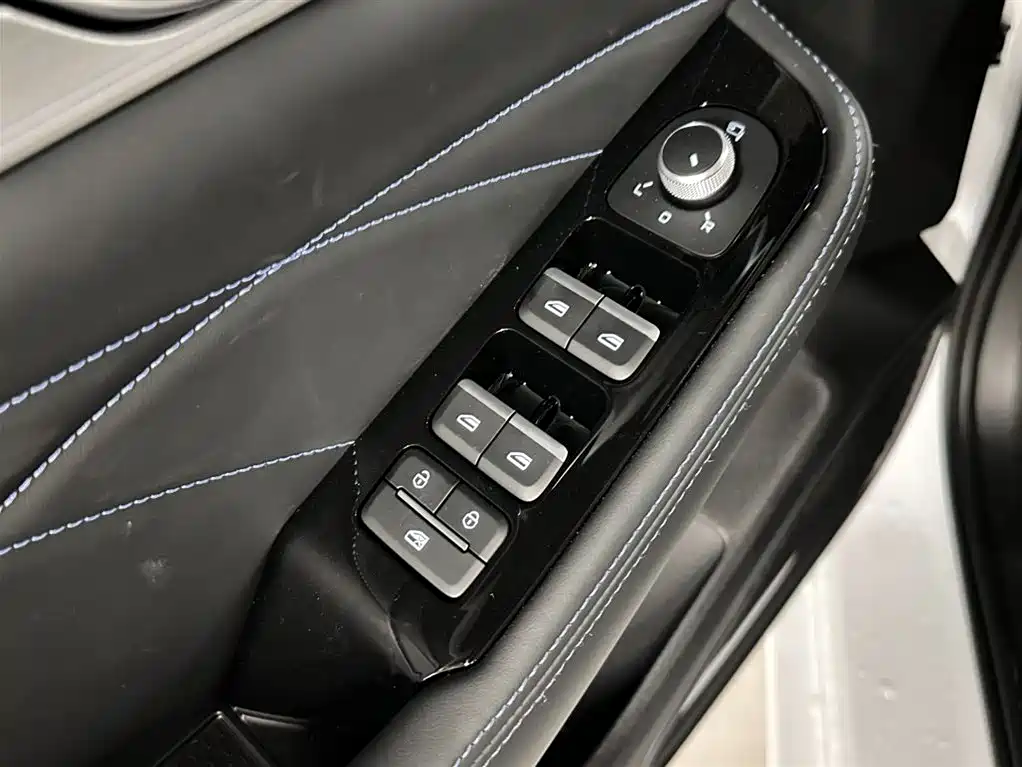 Geely Xingrui — фото 15