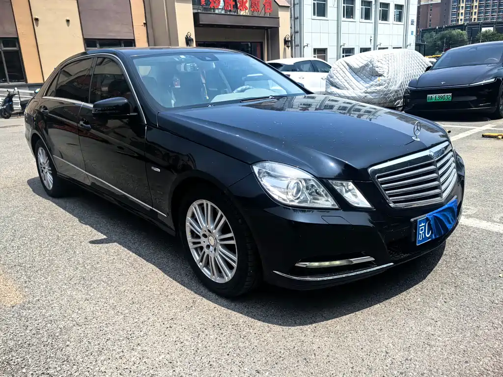 Mercedes-Benz E-Class 2012
