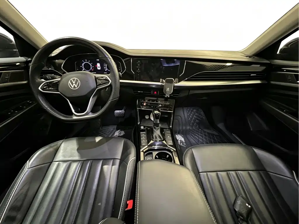 Volkswagen Passat PHEV 2023 — фото 5