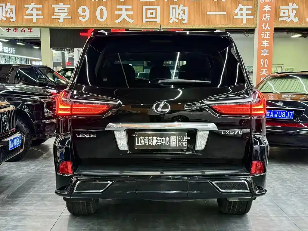 Lexus LX 2016 — фото 21