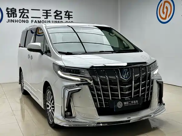 Toyota Alphard 2015