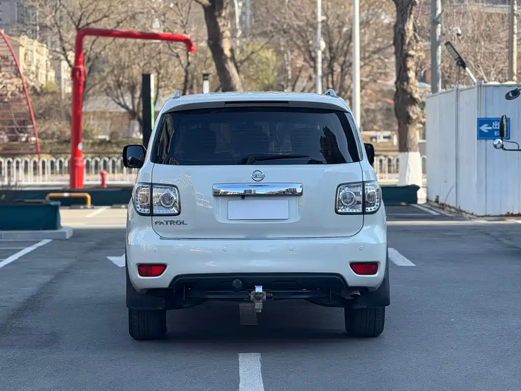 Nissan Patrol 2017 — фото 17