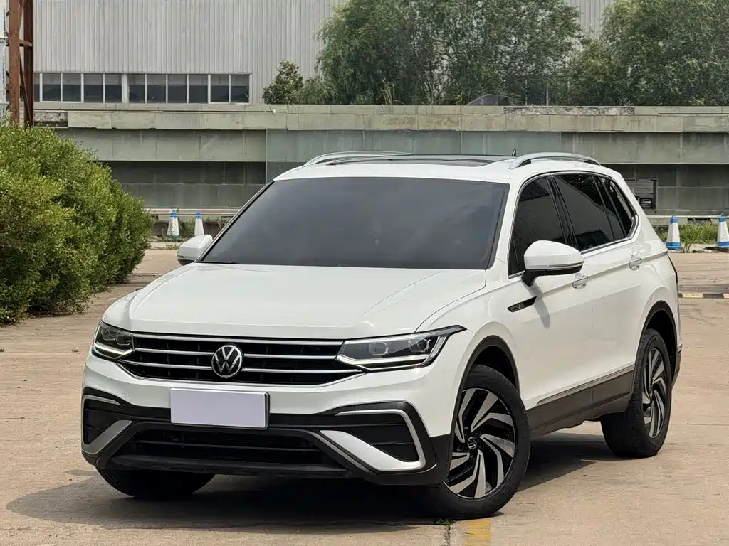 Volkswagen Tiguan L 2023
