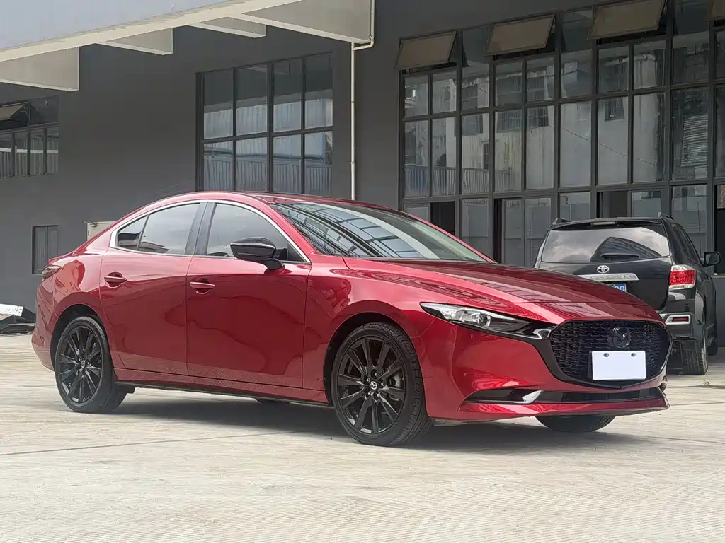 Mazda 3 Axela 2024