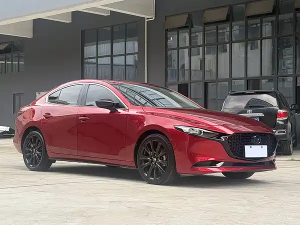 Mazda 3 Axela 2024
