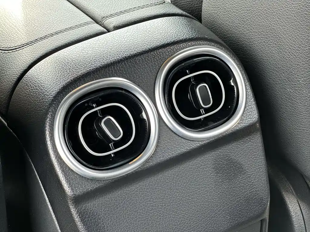 Mercedes-Benz C-Class 2022 — фото 8