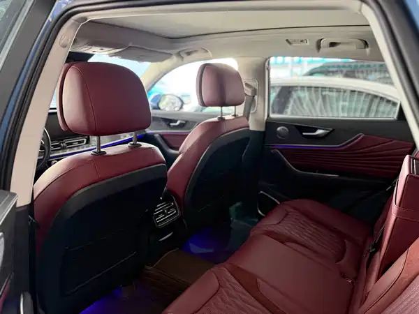 Hongqi HS5 2023