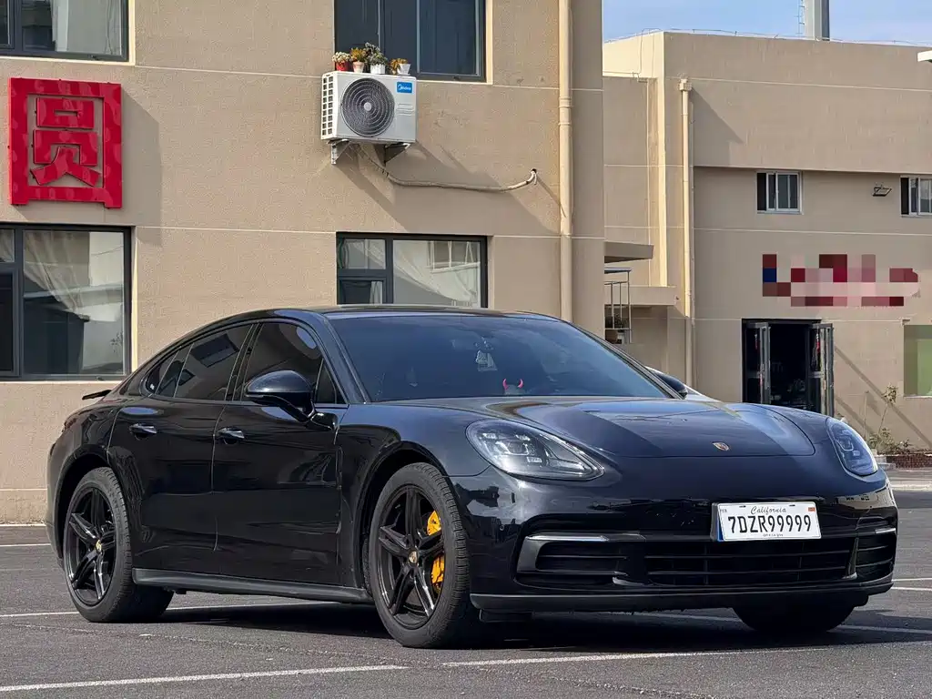 Porsche Panamera 2018 — фото 3