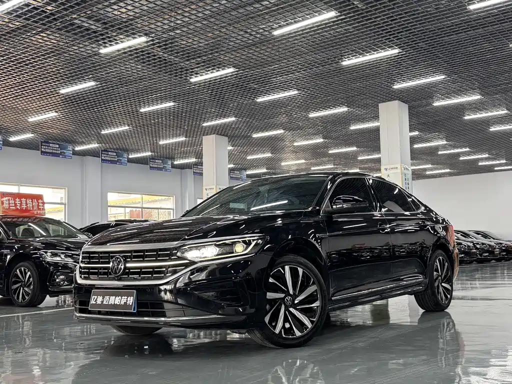 Volkswagen Passat 2022