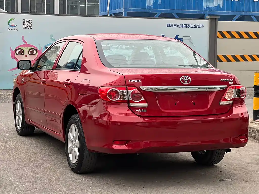 Toyota Corolla 2014 — фото 15