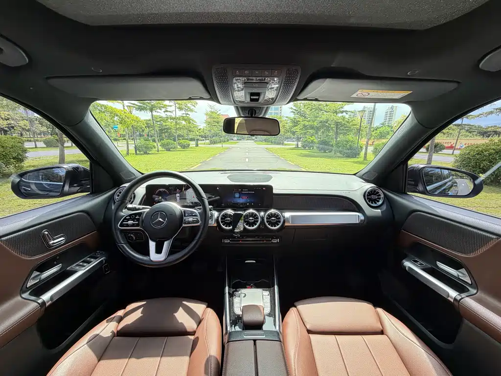 Mercedes-Benz GLB 2021