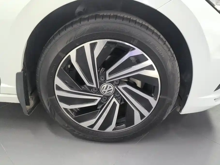 Volkswagen Sagitar 2022