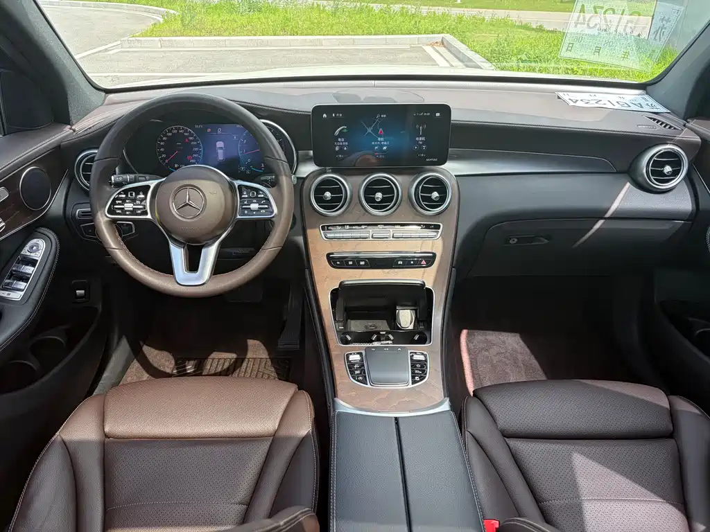 Mercedes-Benz GLC 2021 — фото 12