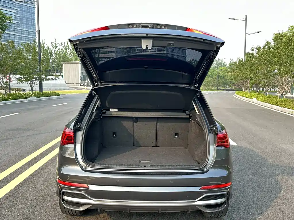 Audi Q3 2022 — фото 11