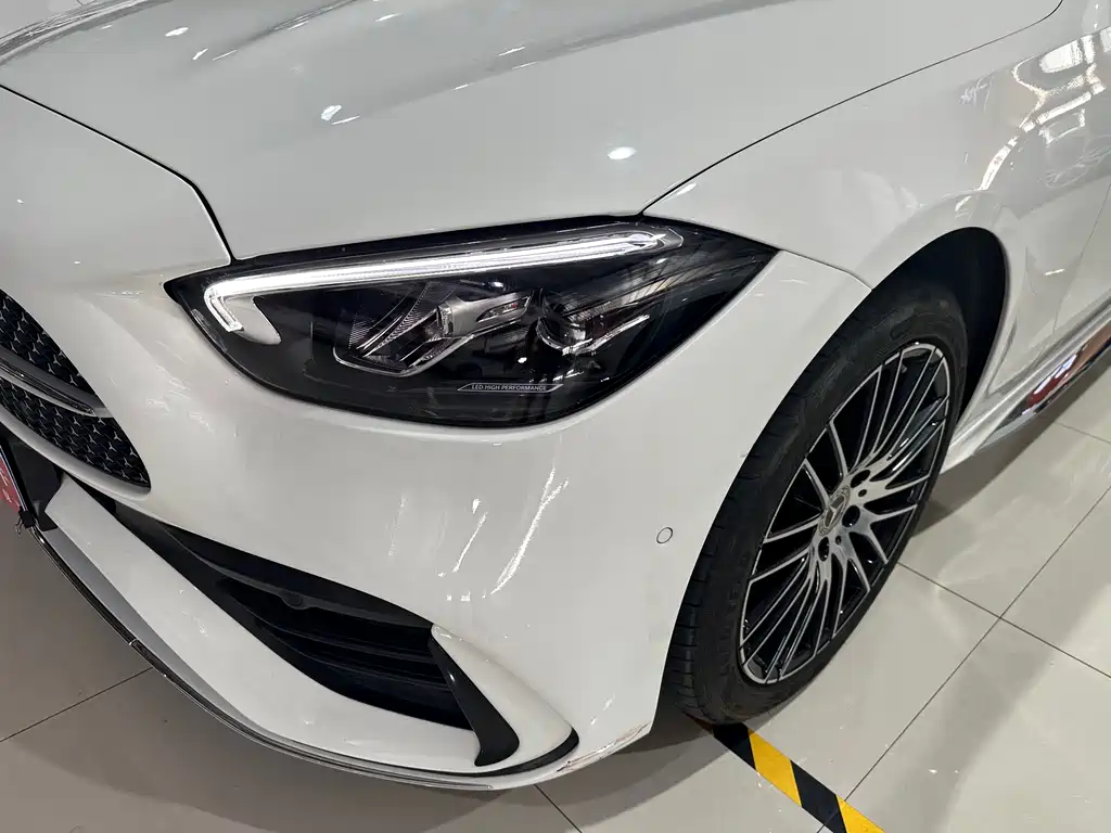 Mercedes-Benz C-Class 2023 — фото 13