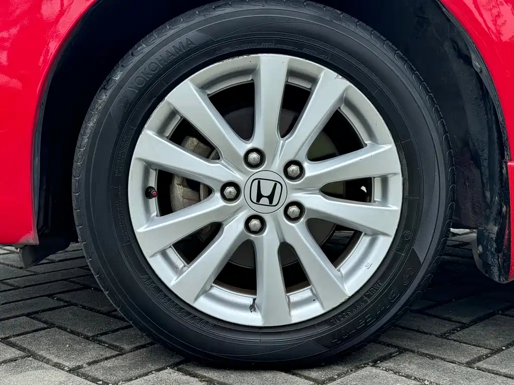 Honda Civic 2015 — фото 14