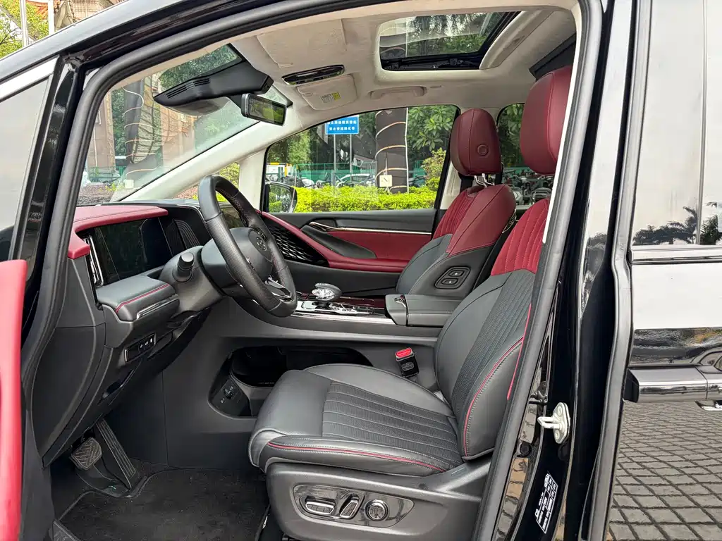 GAC Trumpchi E9 2023 — фото 10