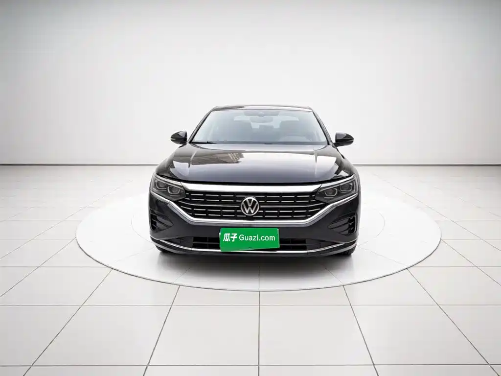 Volkswagen Passat 2021