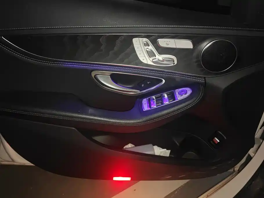 Mercedes-Benz C-Class 2020