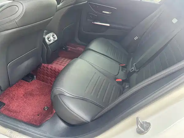 Mercedes-Benz C-Class 2023