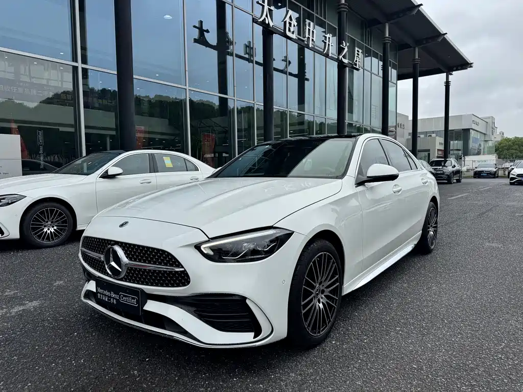 Mercedes-Benz C-Class 2024