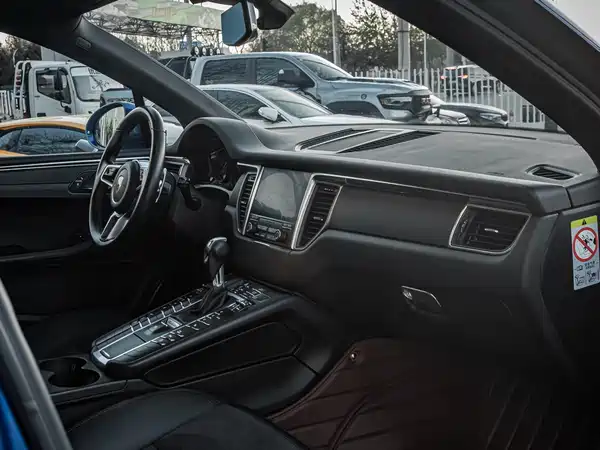 Porsche Macan 2016