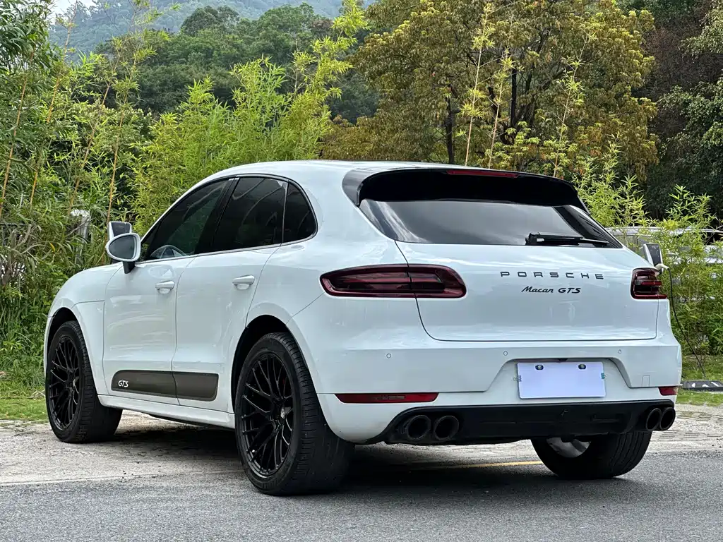 Porsche Macan 2017 — фото 6