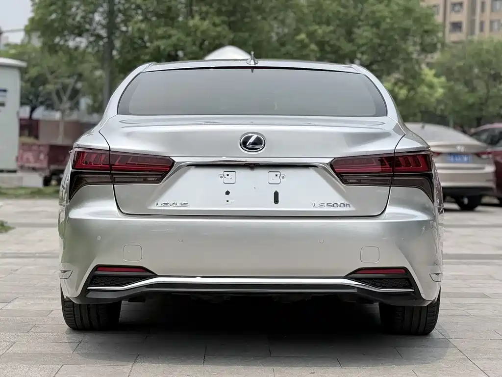 Lexus LS 2021 — фото 4