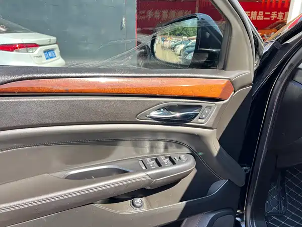 Cadillac SRX 2014