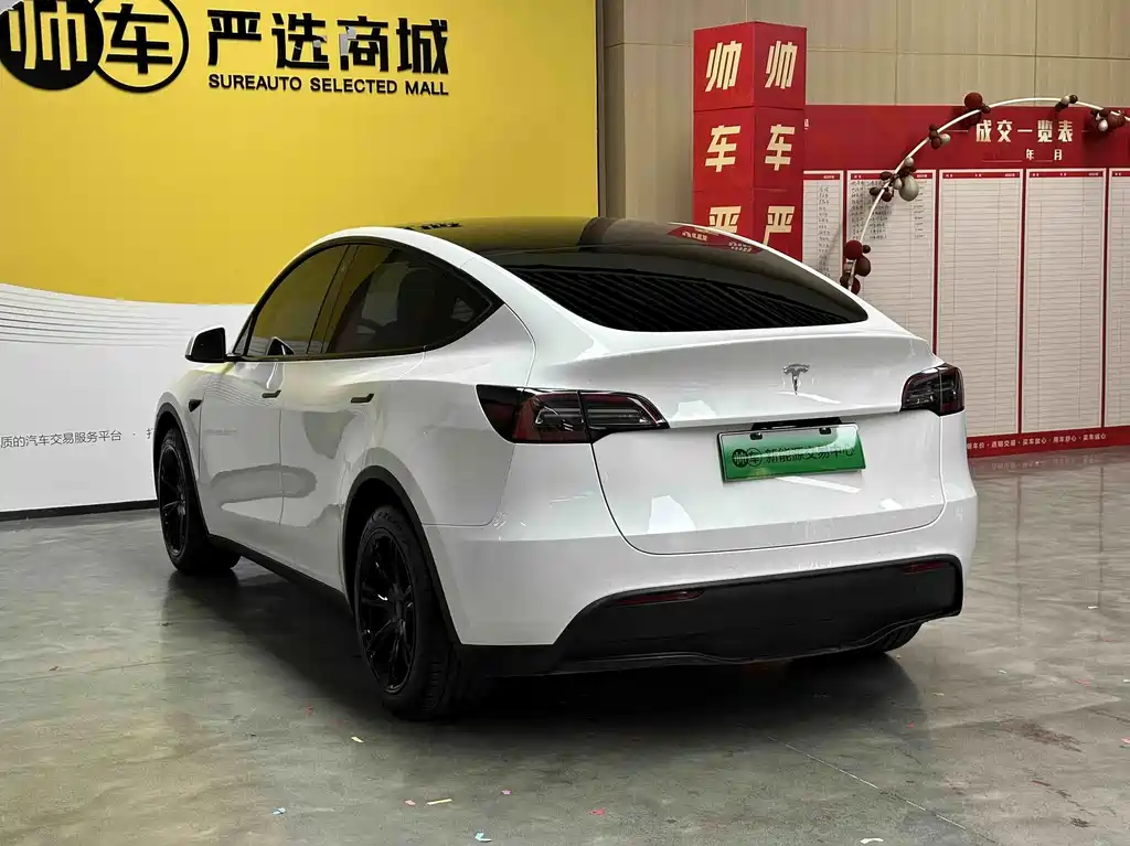 Tesla Model Y 2022 — фото 4