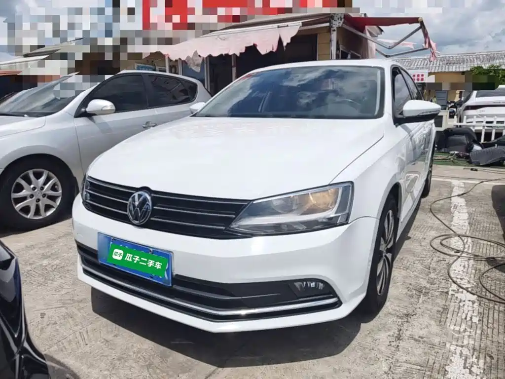 Volkswagen Sagitar 2017