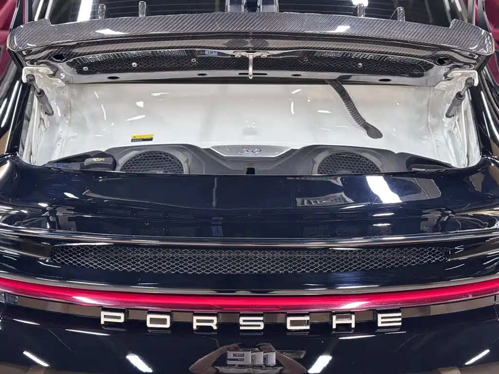 Porsche 911 2021 — фото 31
