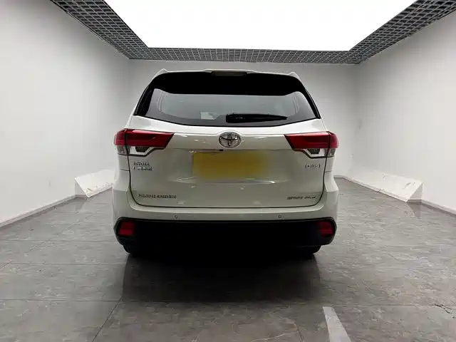 Toyota Highlander 2019