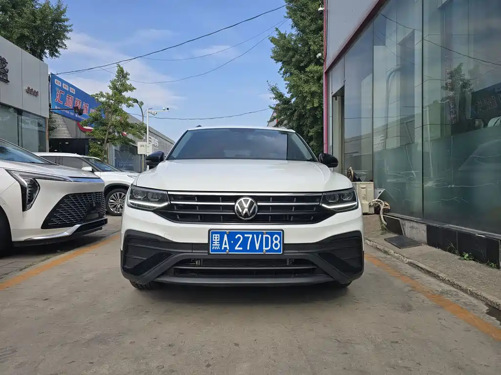 Volkswagen Tiguan L 2025