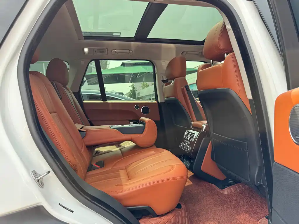 Land Rover Range Rover 2018 — фото 26