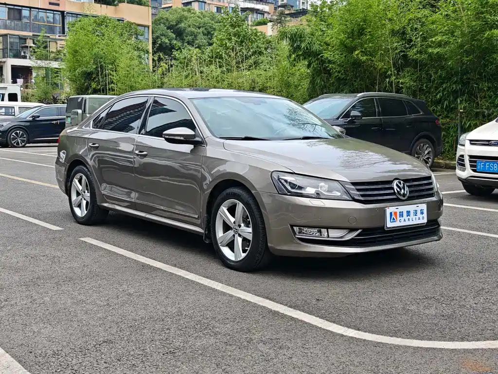 Volkswagen Passat 2014 — фото 2