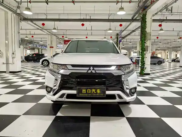 Mitsubishi Outlander 2022