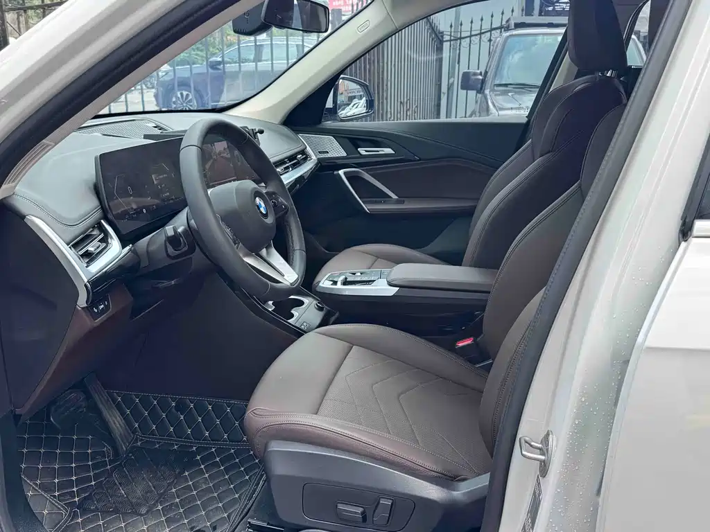 BMW X1 2025 — фото 10
