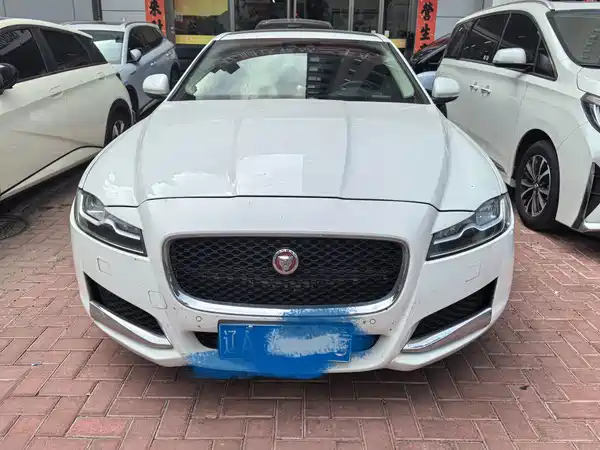 Jaguar XFL 2018
