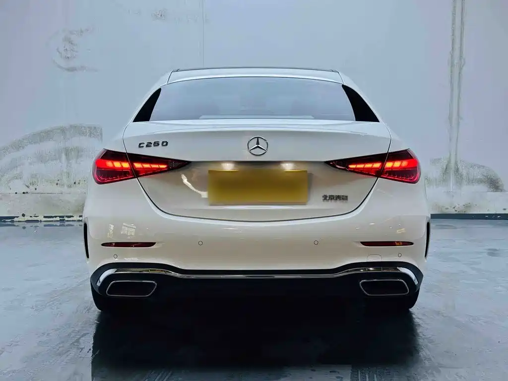 Mercedes-Benz C-Class 2024