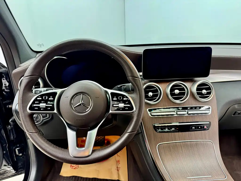 Mercedes-Benz GLC 2022 — фото 19