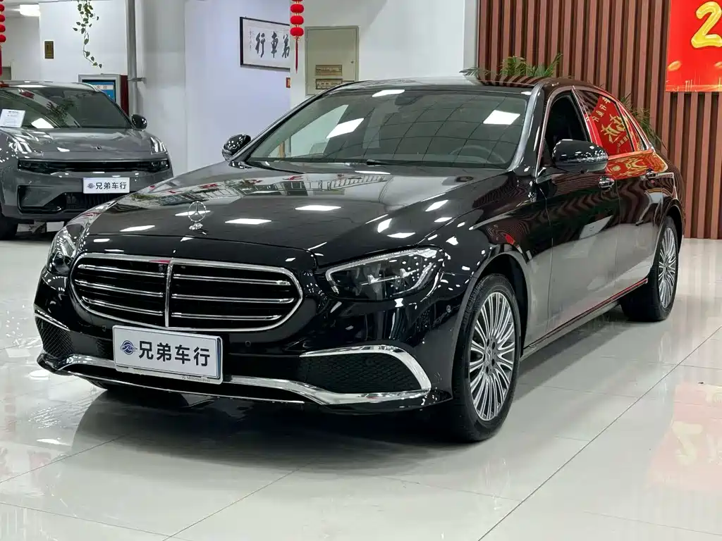 Mercedes-Benz E-Class 2023 — фото 1
