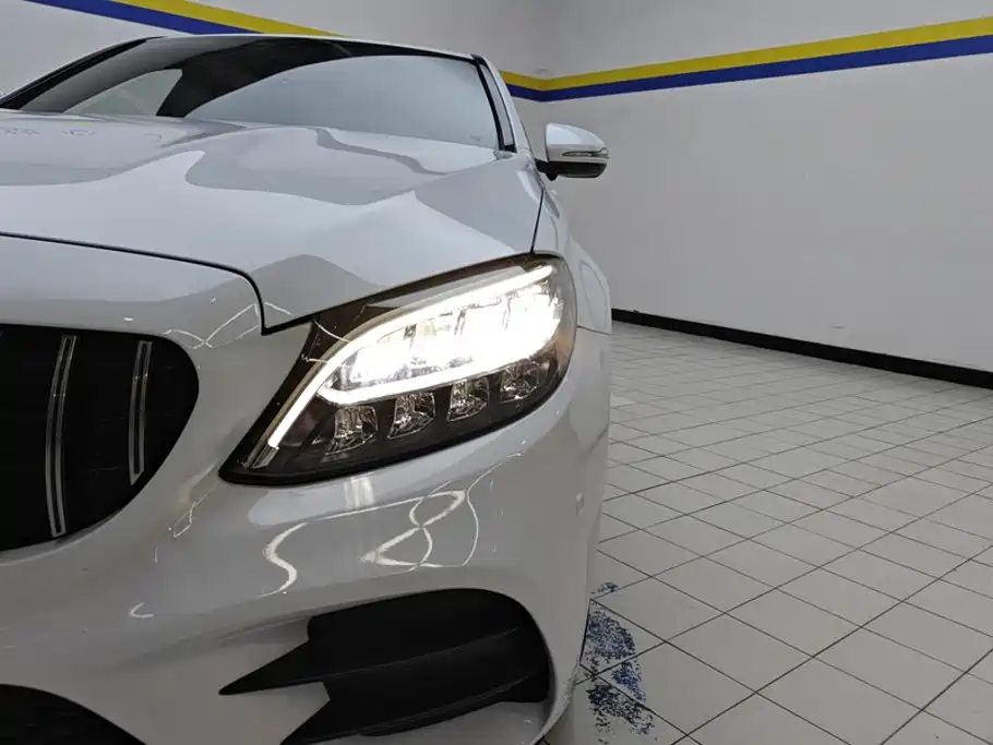Mercedes-Benz C-Class 2020