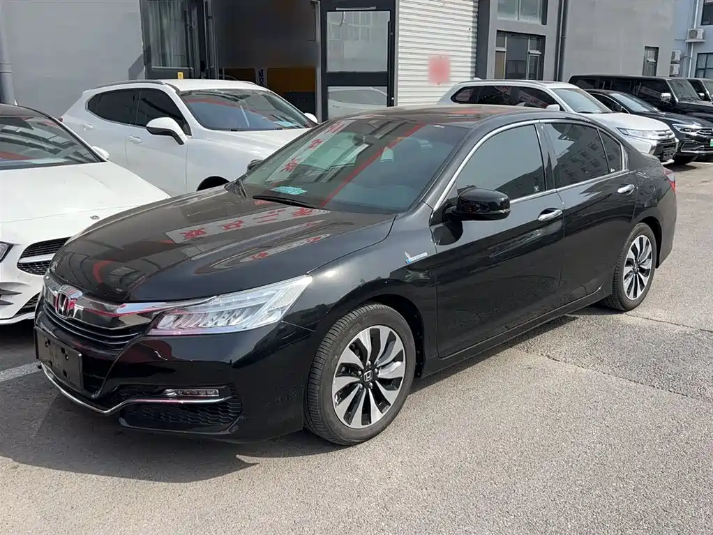 Honda Accord 2017 — фото 12