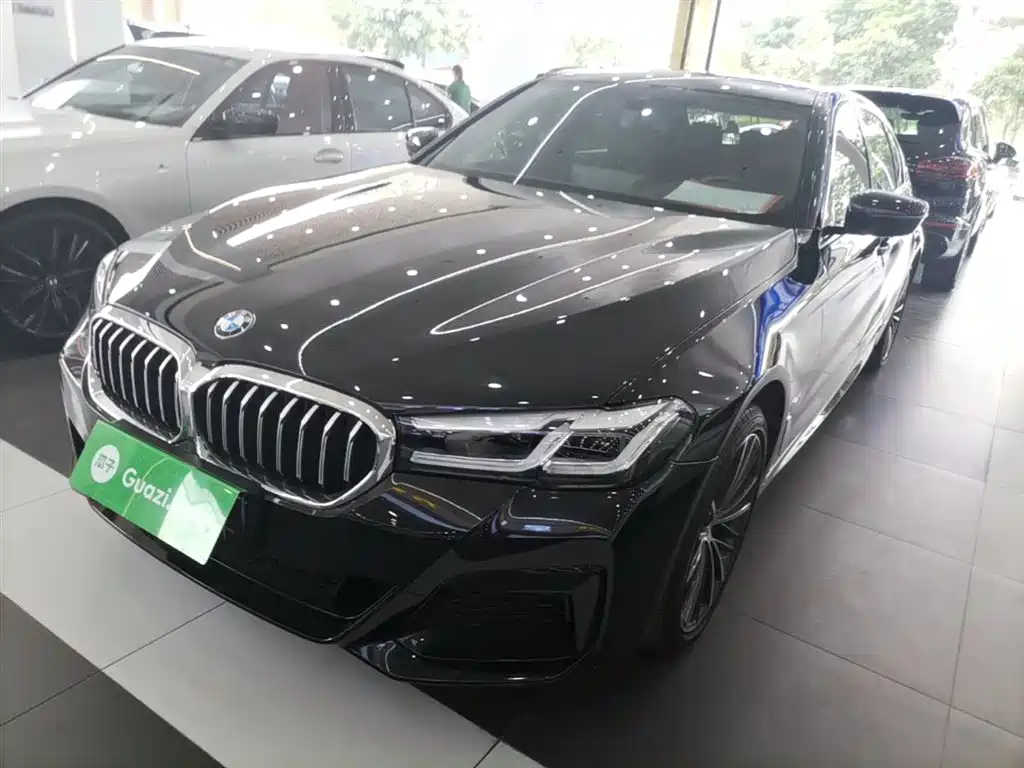 BMW 5 Series 2023 — фото 1